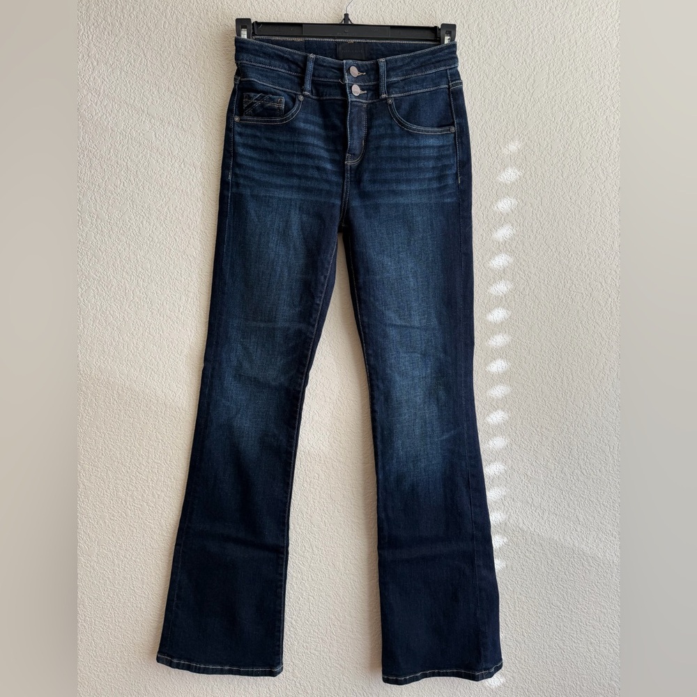Buckle Black Fit No. 93 Bootcut Jeans - Shaping & Smoothing Dark Wash - 25x34